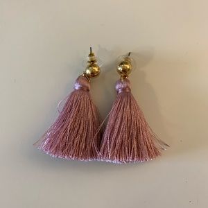 Mauve tassel earrings